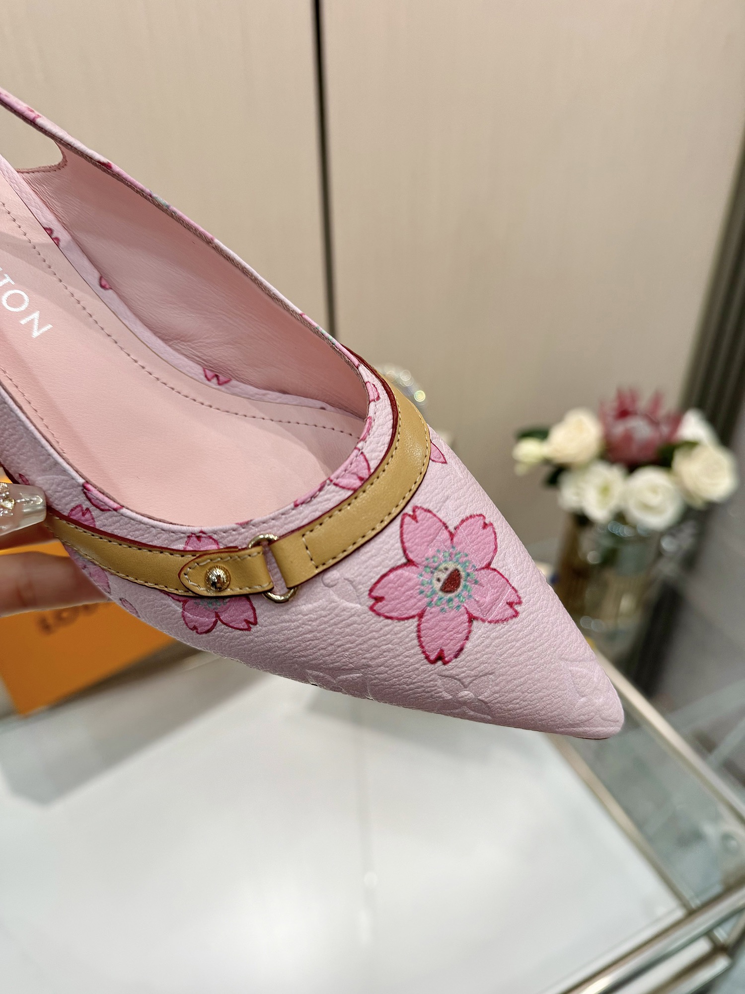 Women's high heels